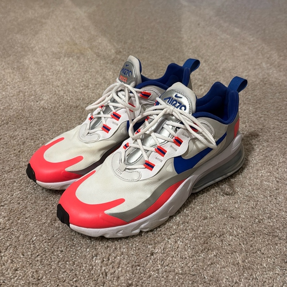 Women’s 8.5 Nike Air Max 270